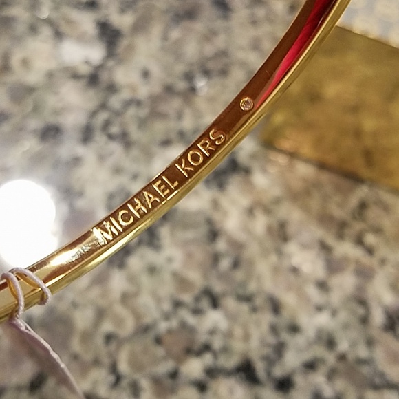 MK gold bracelet - Picture 2 of 4